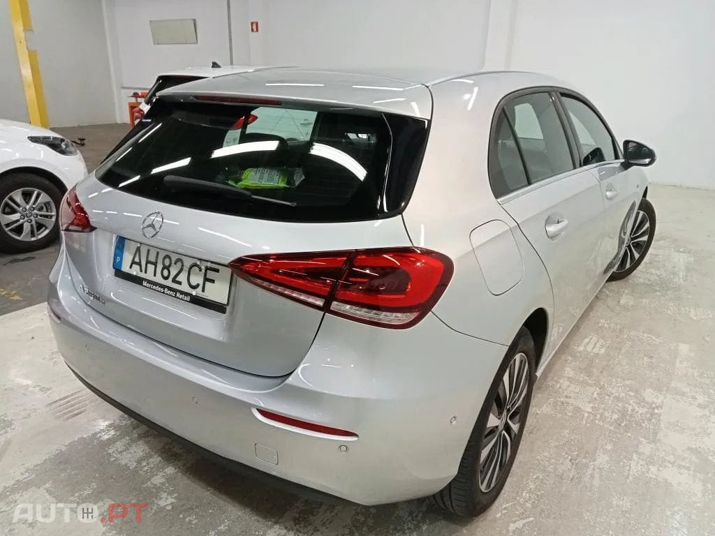 Mercedes-Benz A 250 e Style Plus