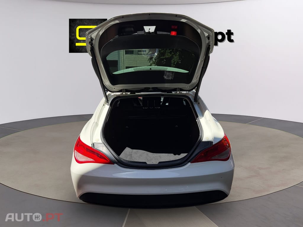 Mercedes-Benz CLA 200 D