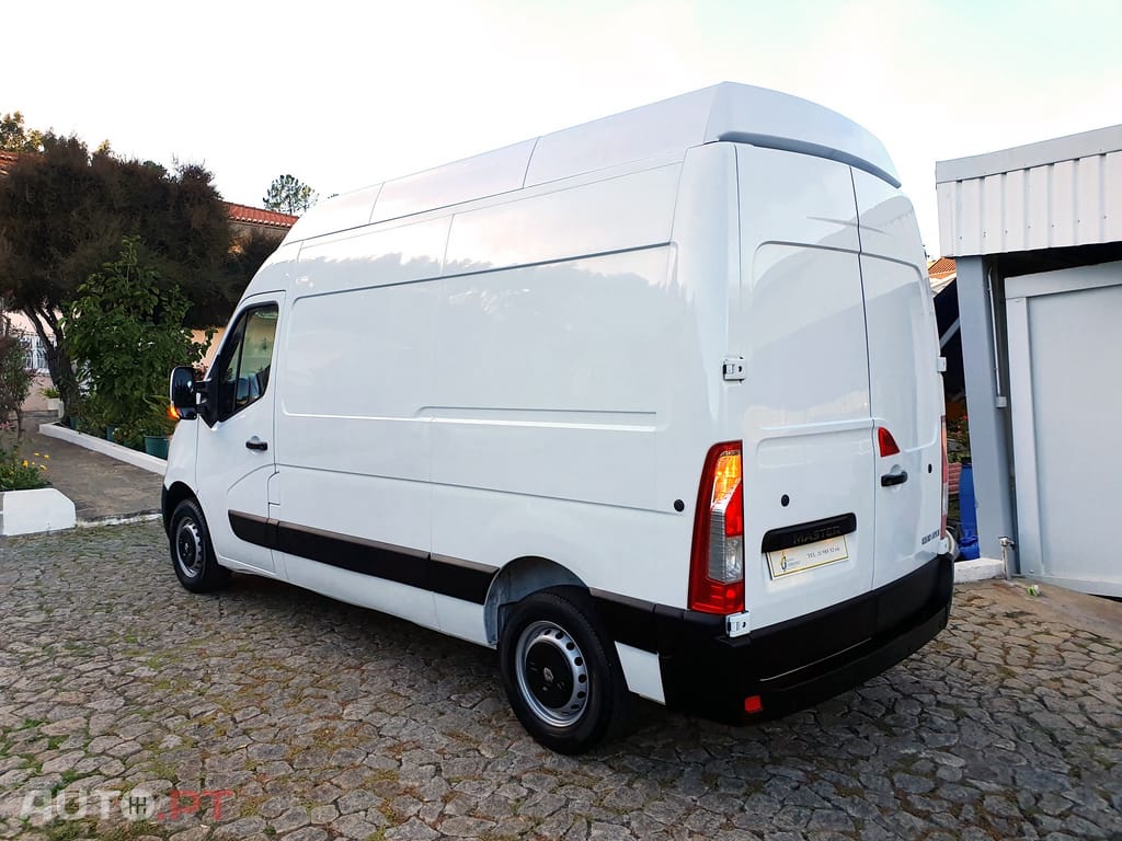 Renault Master 2.3 dCi L2H3 3.5T