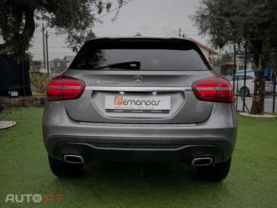 Mercedes-Benz GLA 200 AMG