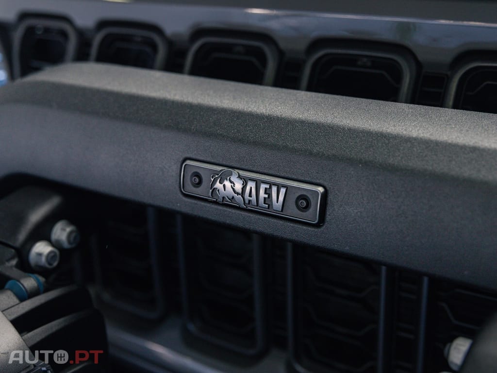 Jeep Wrangler 2.2 CRD Sport AT