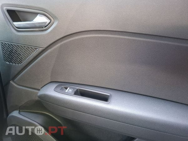 Renault Captur 1.0 TCe 100 Bi-Fuel techno