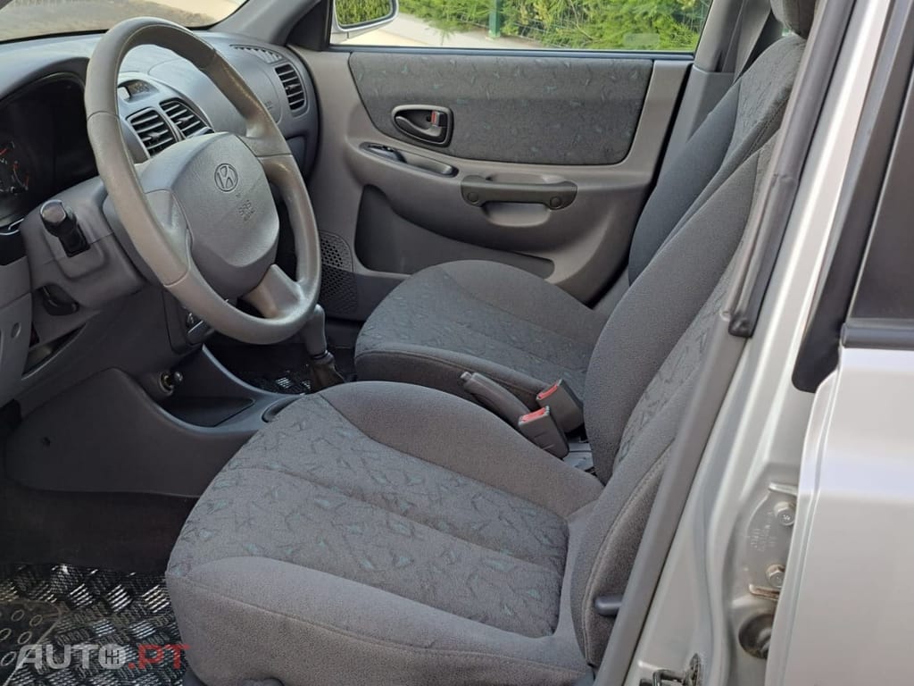Hyundai Accent 1.3 GLS Plus