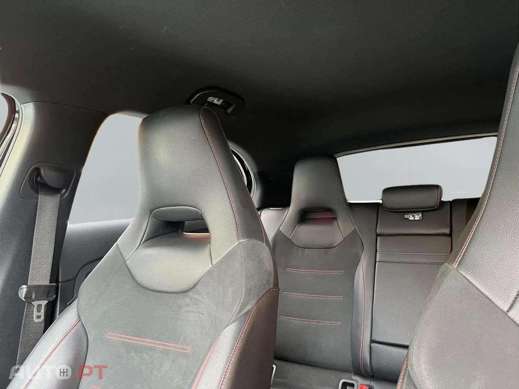 Mercedes-Benz A 180 D Pack Night AMG 
