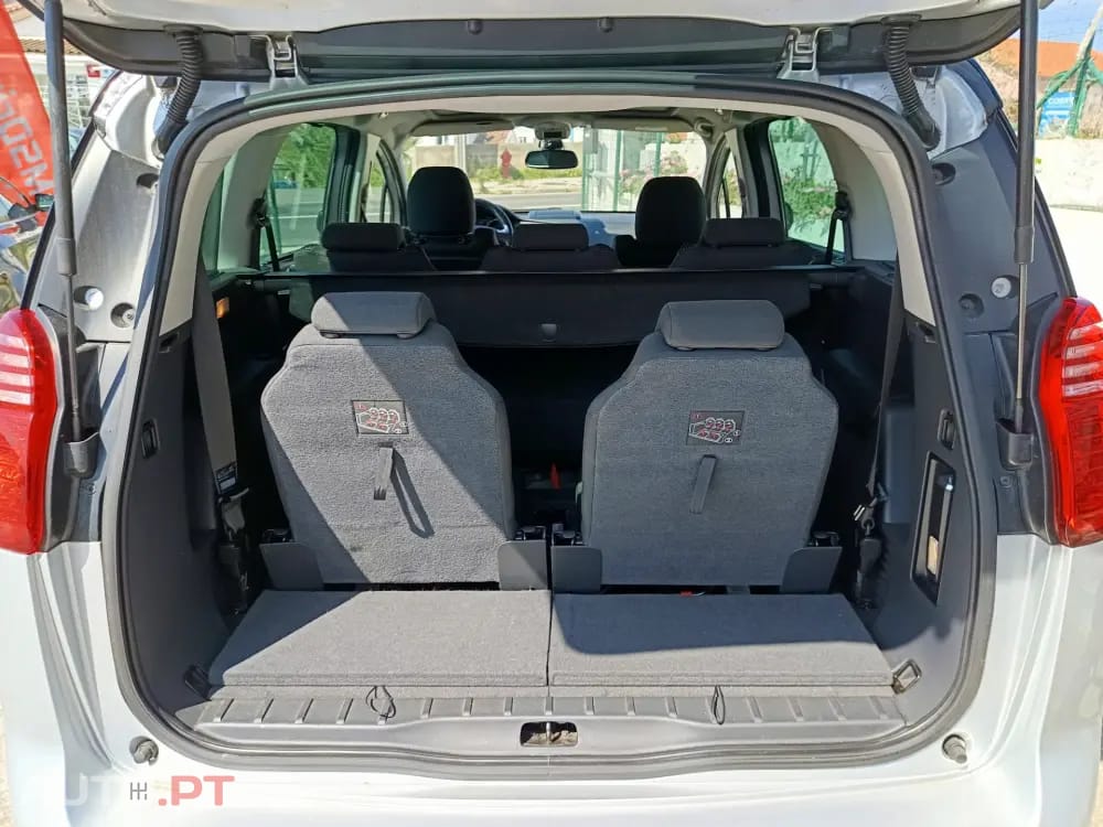 Peugeot 5008 1.6 HDi 7L Allure