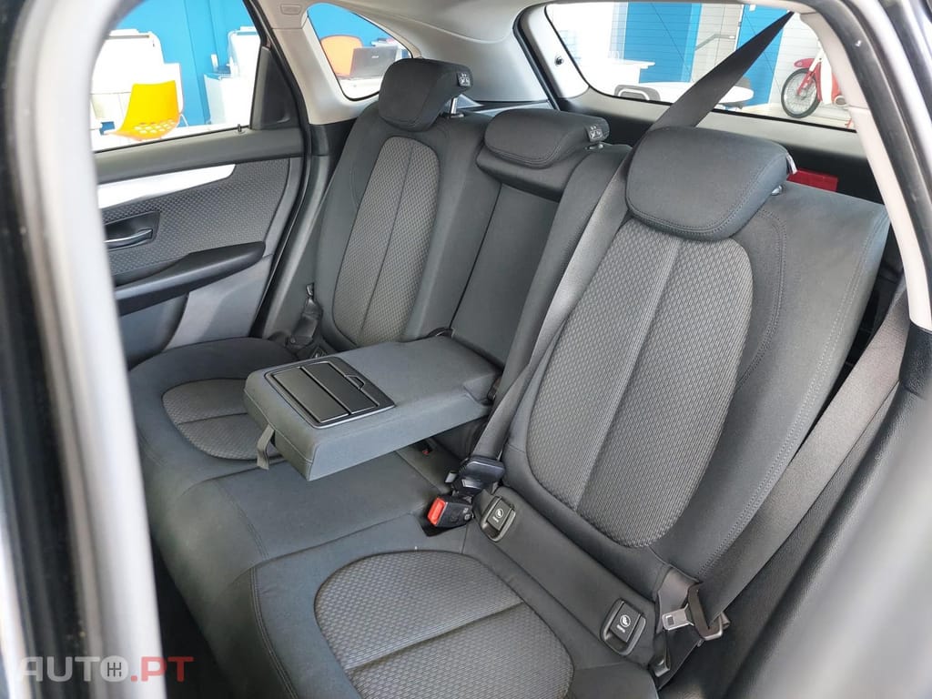 BMW 225 Advantage