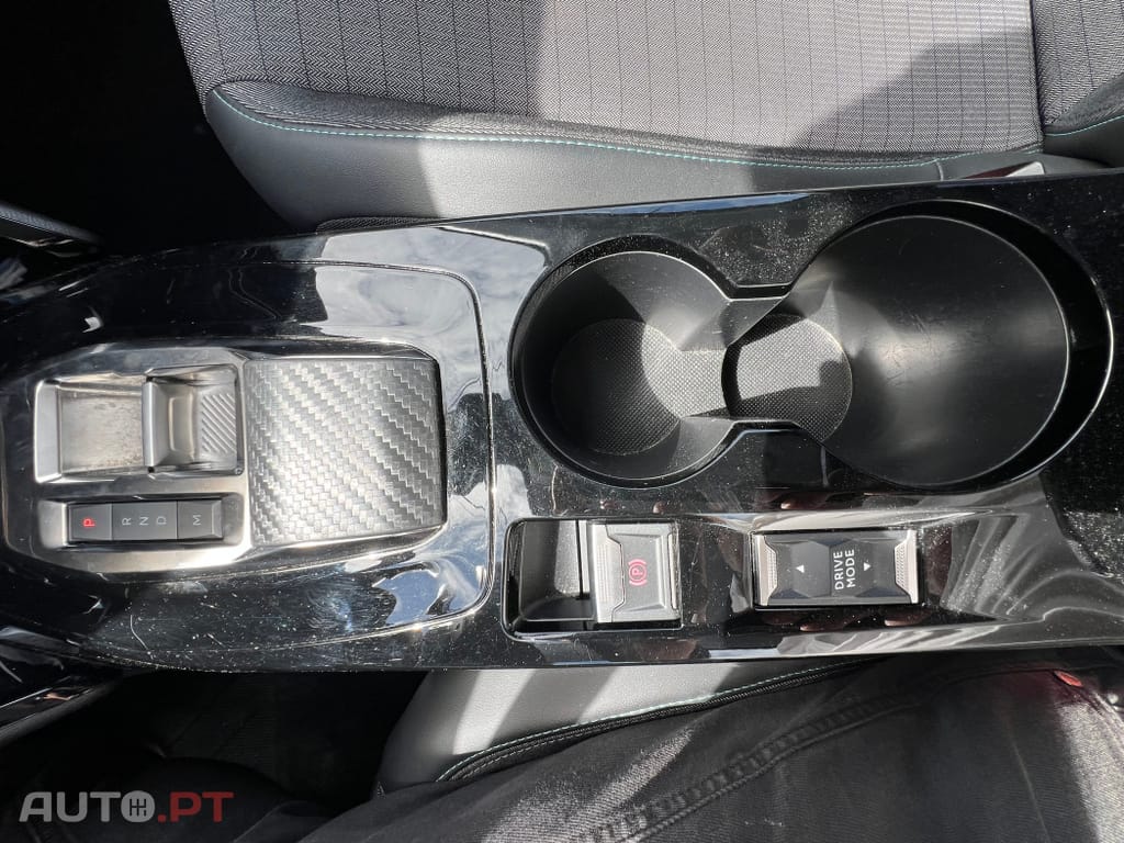Peugeot 208 1.2 PureTech Allure Pack EAT8