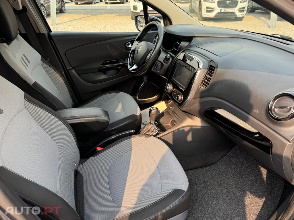 Renault Captur 1.2 TCe Exclusive EDC