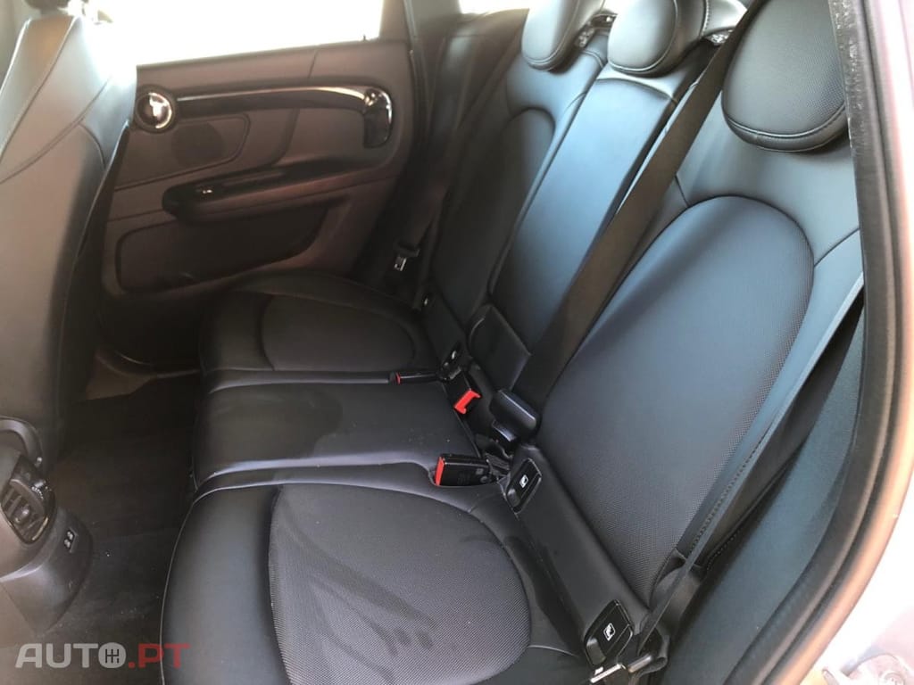 MINI Countryman Cooper Aut. Essential