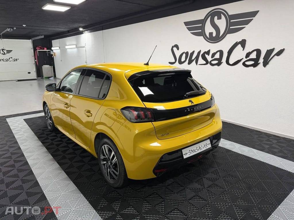 Peugeot 208 PureTech 100 Allure Pack