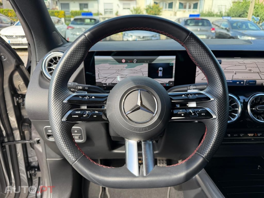 Mercedes-Benz GLA 180 d AMG Line