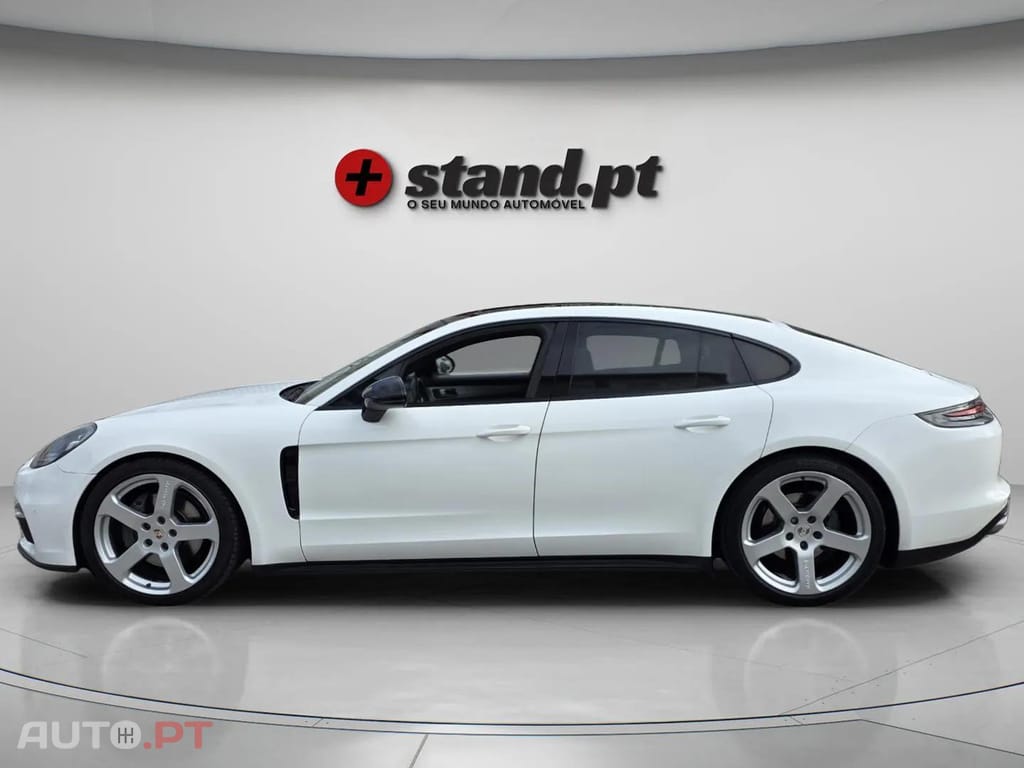 Porsche Panamera 4S