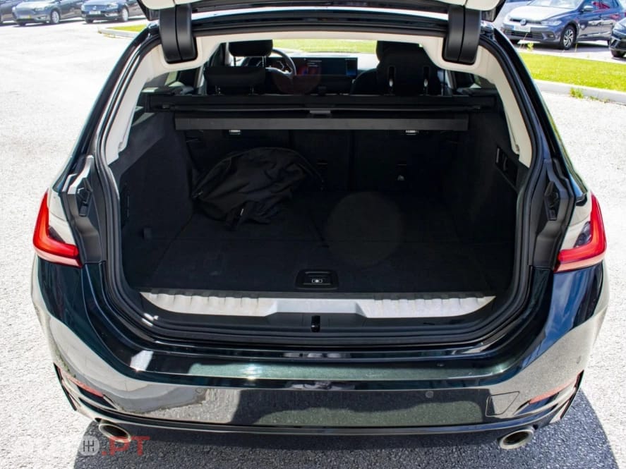 BMW 320 e Touring Auto