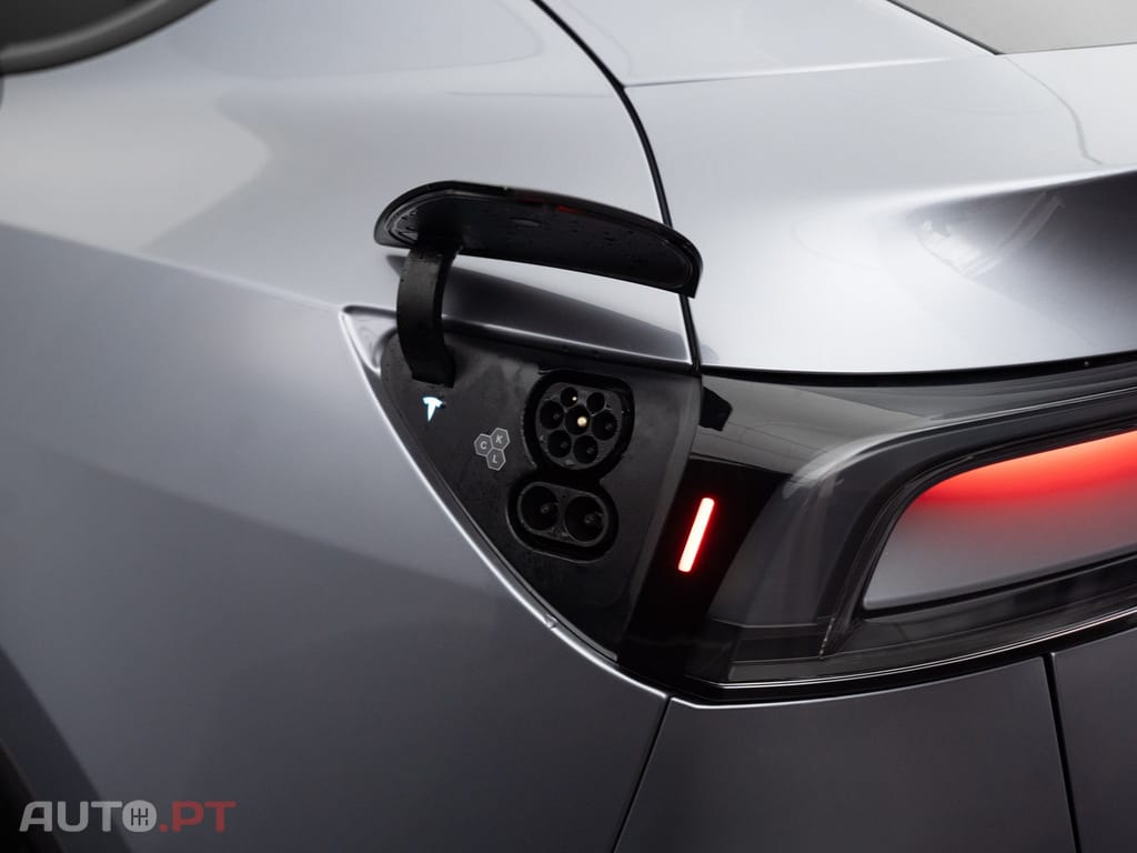 Tesla Model Y Long Range Tração Integral