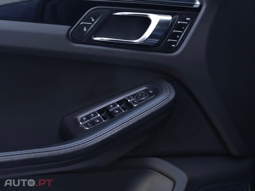 Porsche Macan S