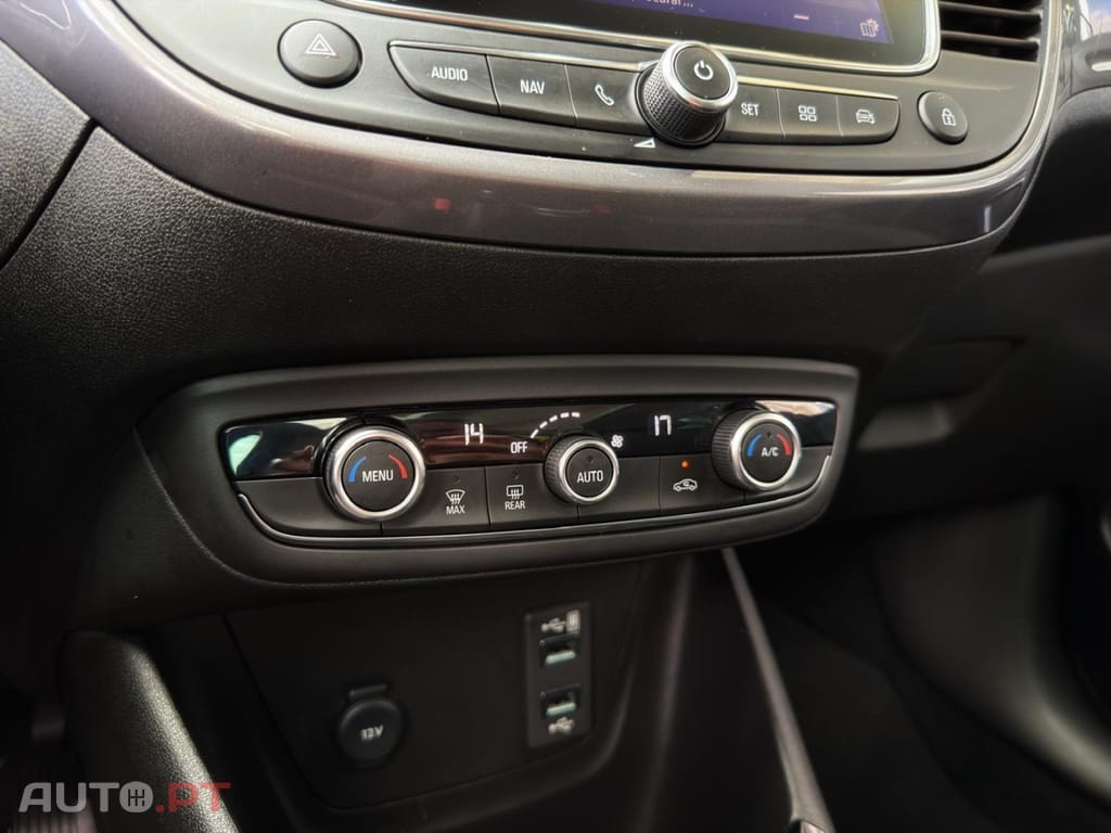 Opel Crossland X 1.2 T Innovation J17