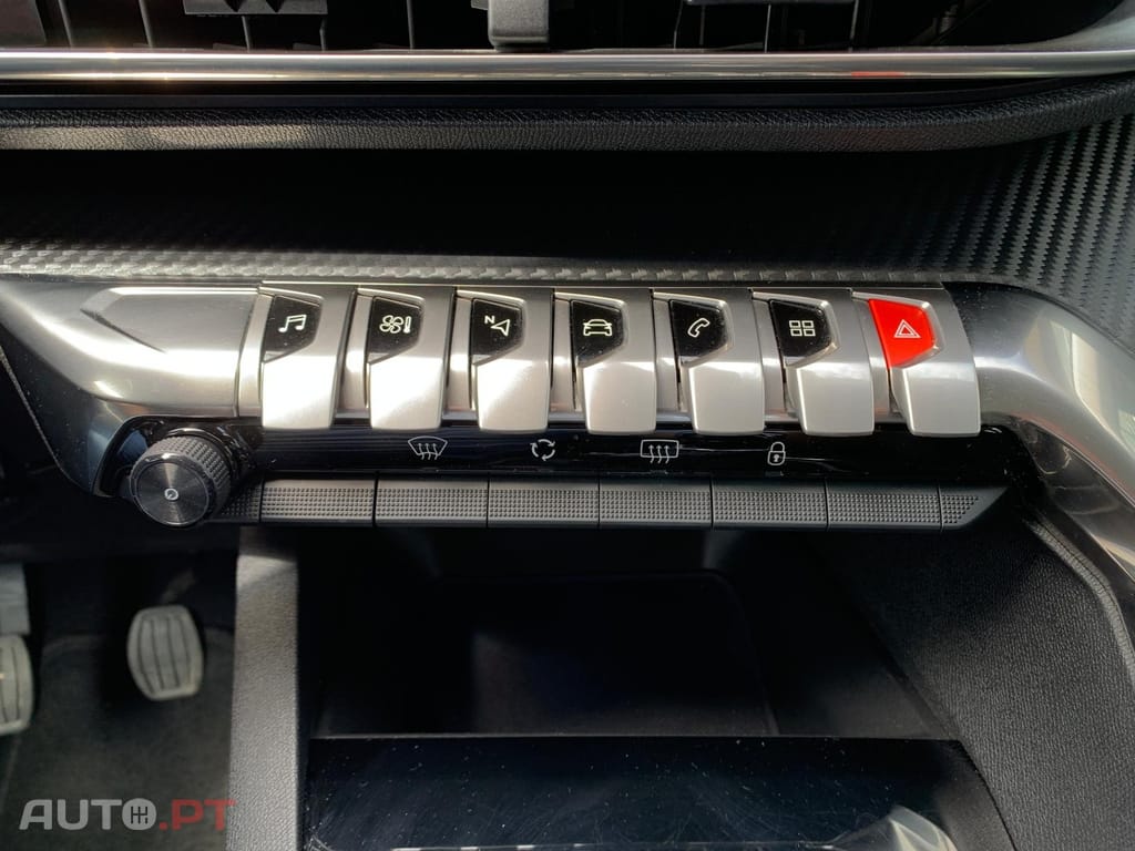 Peugeot 3008 1.5 BlueHDi Active