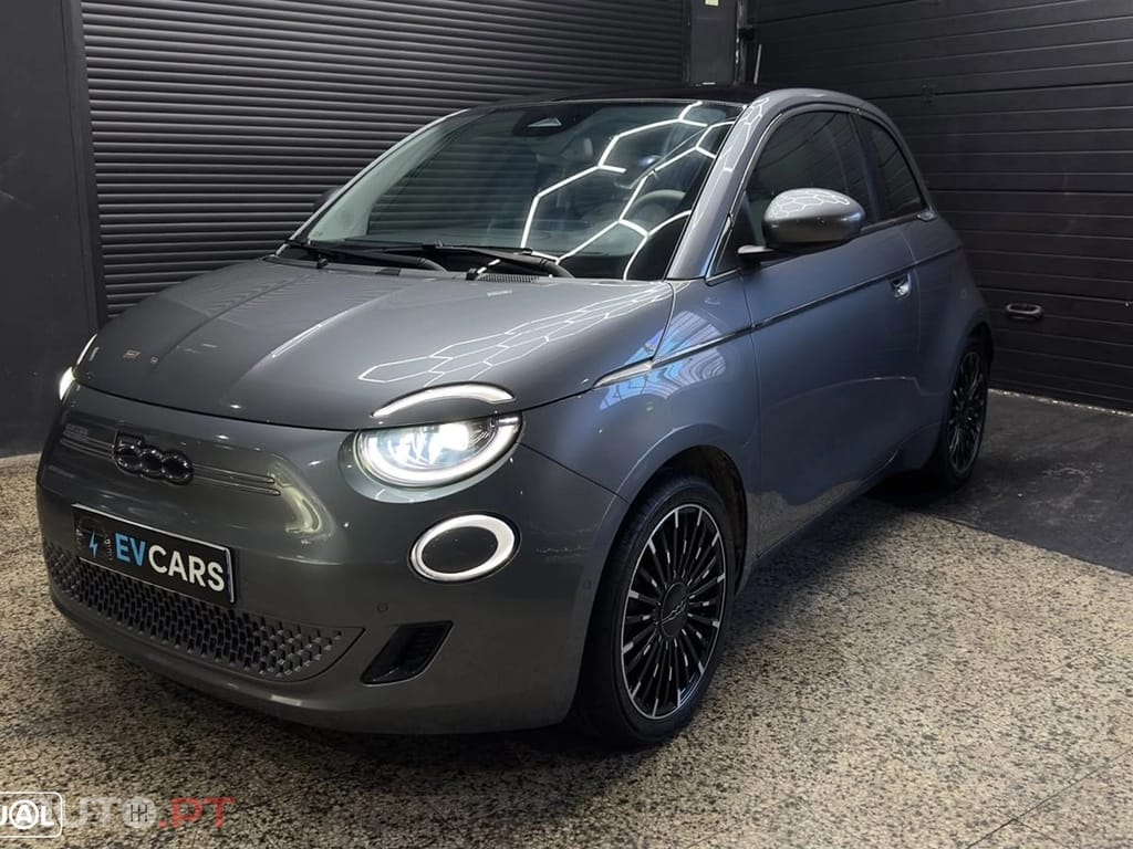 Fiat 500e La Prima
