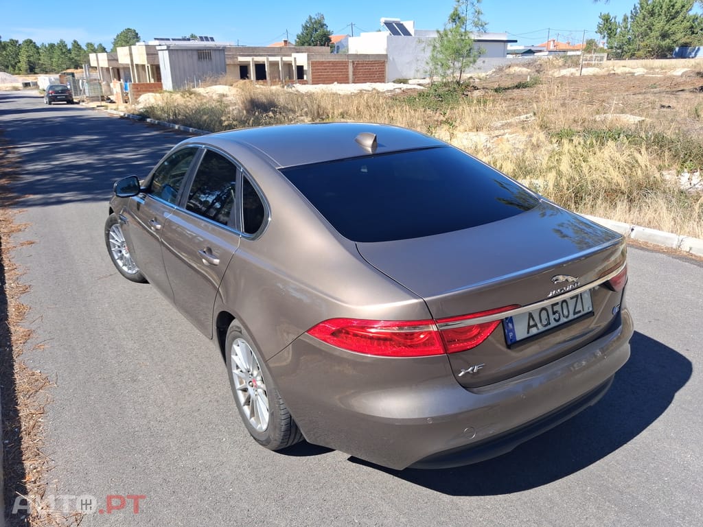 Jaguar XF 2.0 Prestige