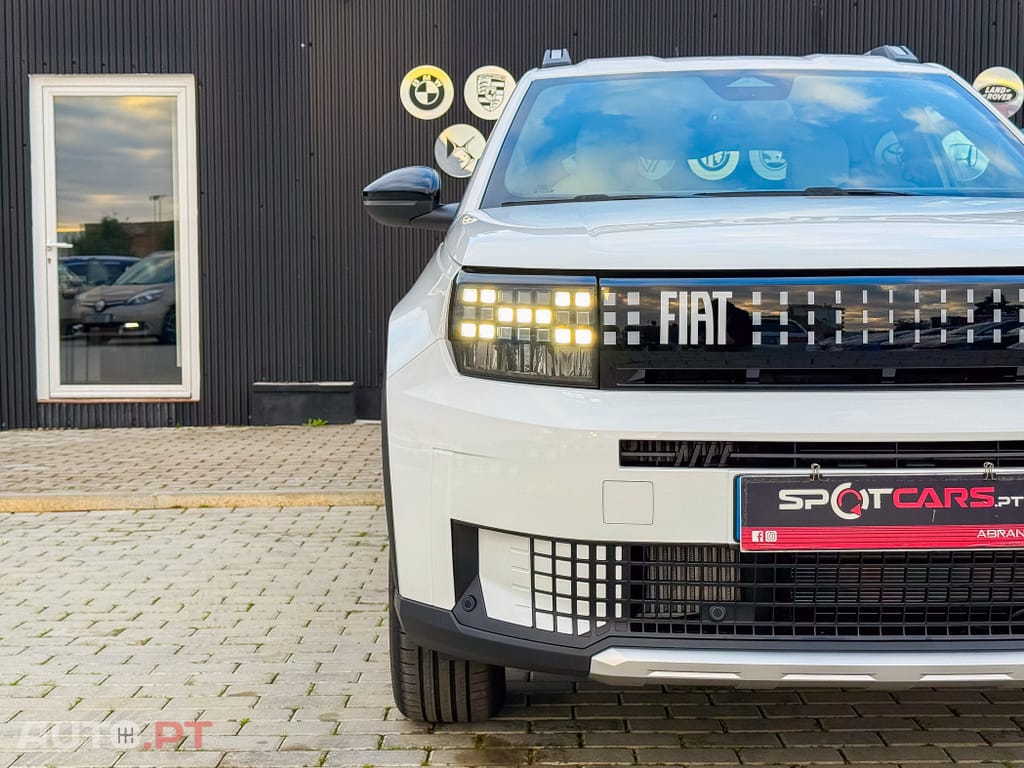 Fiat Grande Panda 1.2 Hybrid La Prima eDCT
