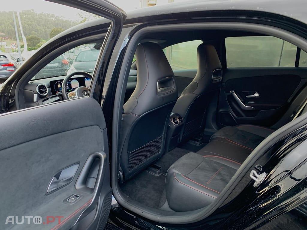 Mercedes-Benz A 250 e AMG Line