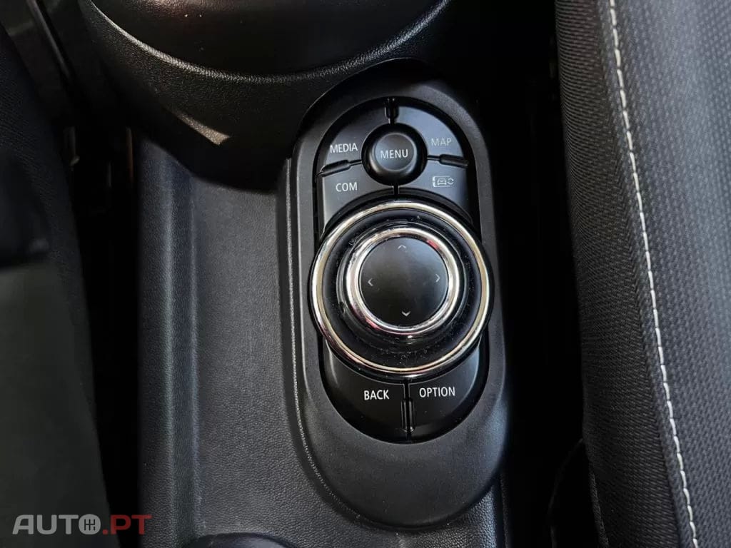 MINI Cooper Premium First Essential