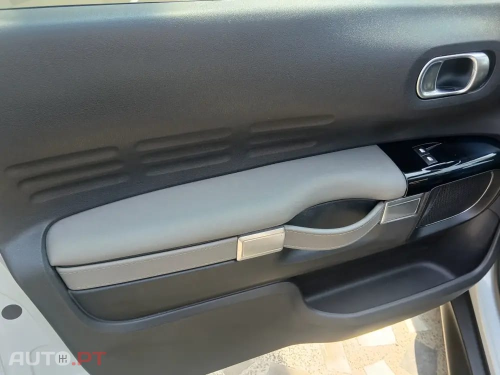 Citroen C4 Cactus Pure Tech e-THP 110 Stop&Start Shine
