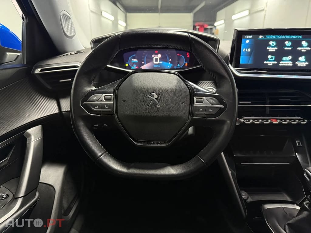 Peugeot 2008 PureTech 100 Stop&Start Allure Pack