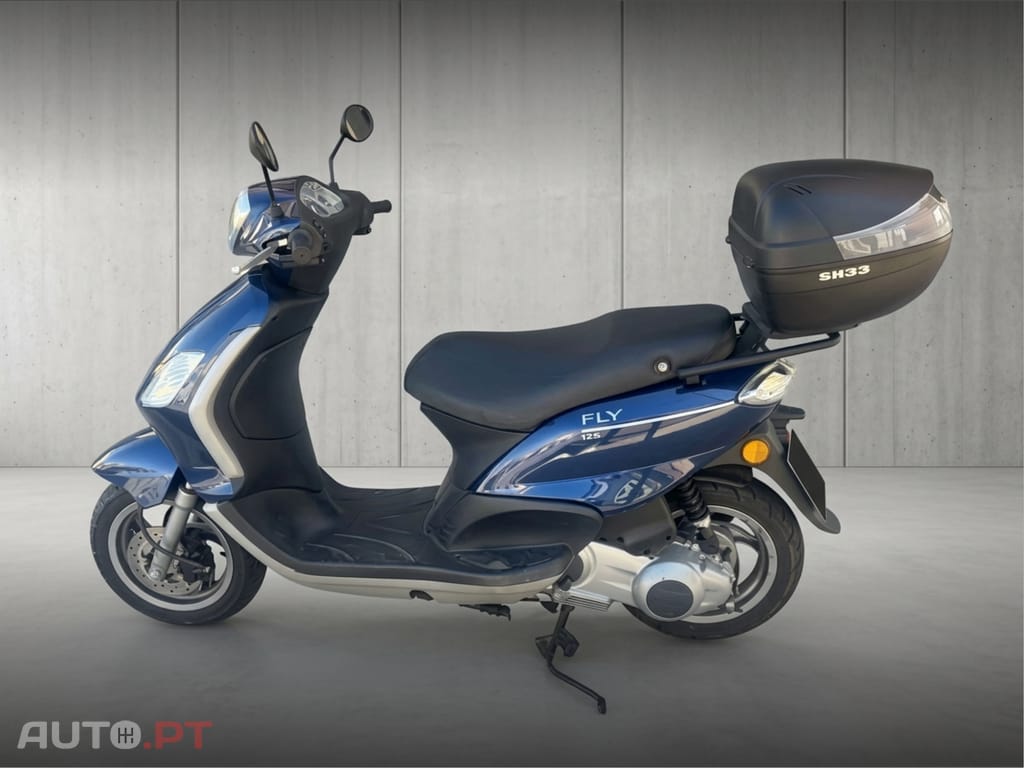 Piaggio Fly 125