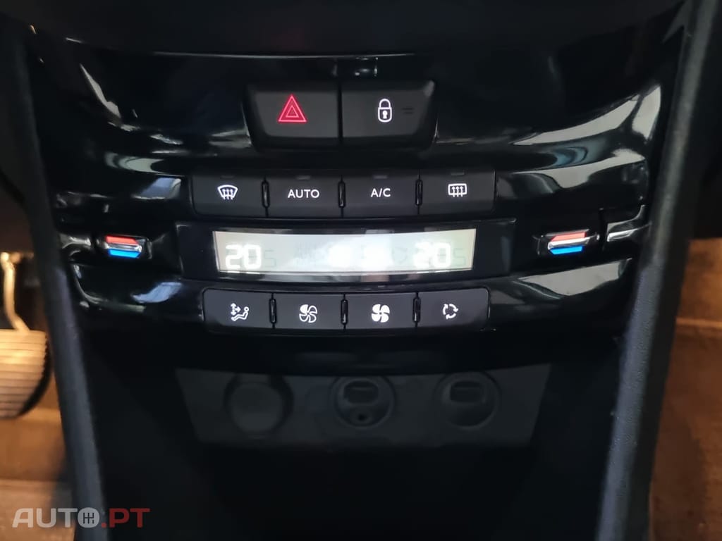 Peugeot 2008 1.6 e-HDi Allure