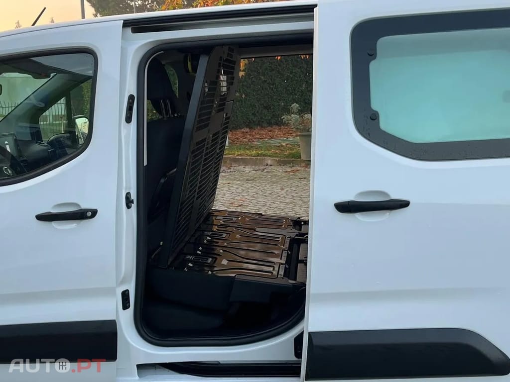 Fiat Doblo 5 LUGARES LONGA
