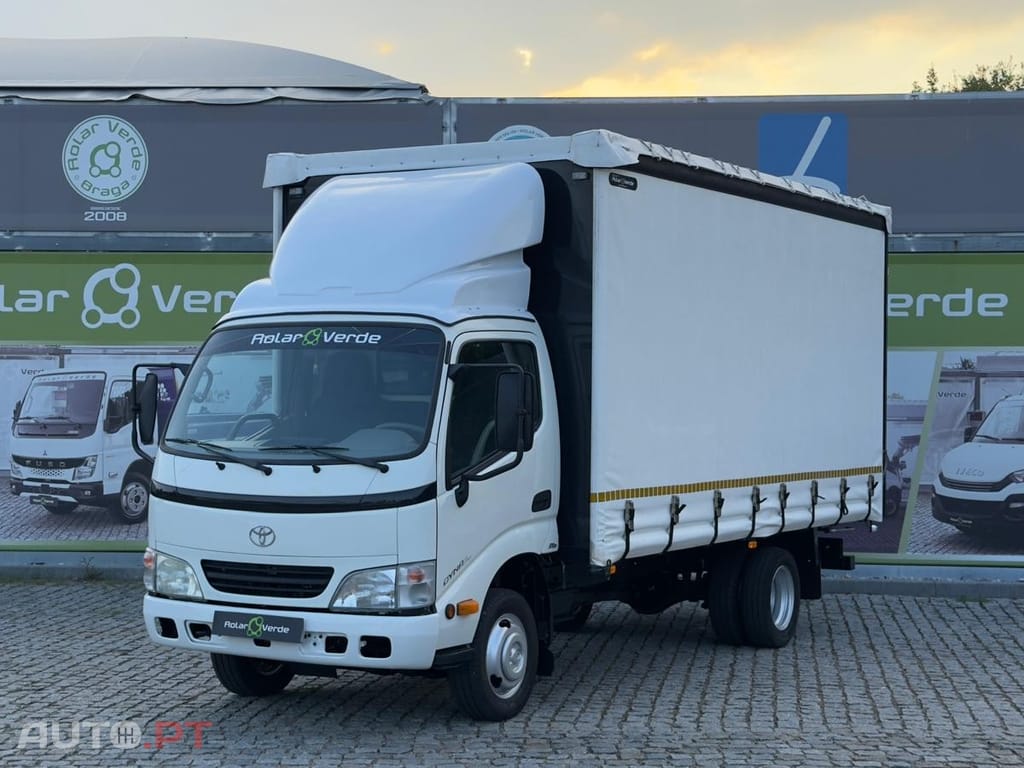 Toyota Dyna TOLDE TIPO TIR