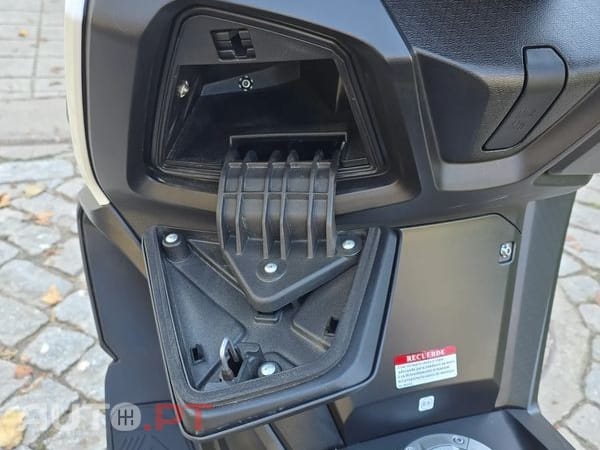 Voge SR4 Max T Gasolina