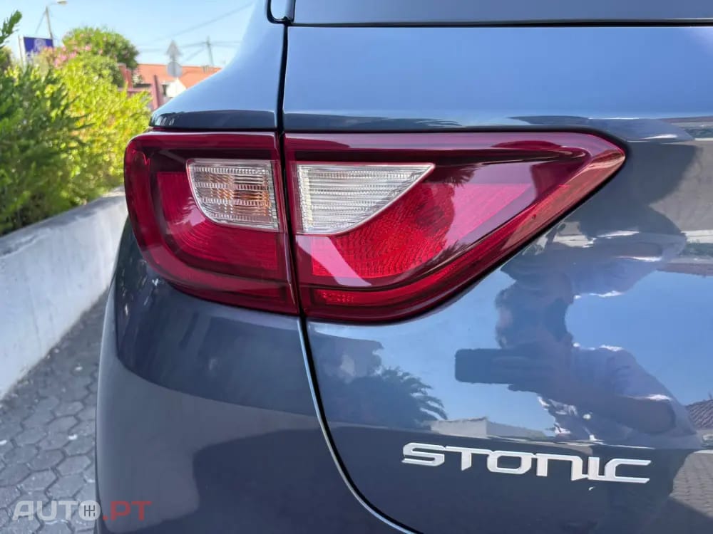 Kia Stonic 1.0 T-GDI Drive