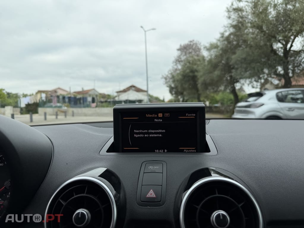 Audi A1 1.6 TDI S-line
