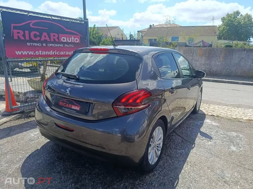 Peugeot 208 1.5 BlueHDi Signature