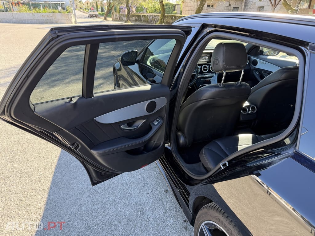 Mercedes-Benz C 220 d 4Matic Station 9G-TRONIC AMG Line