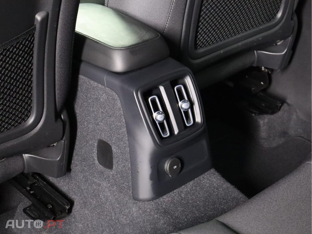 Volvo XC40 1.5 T4 PHEV Core