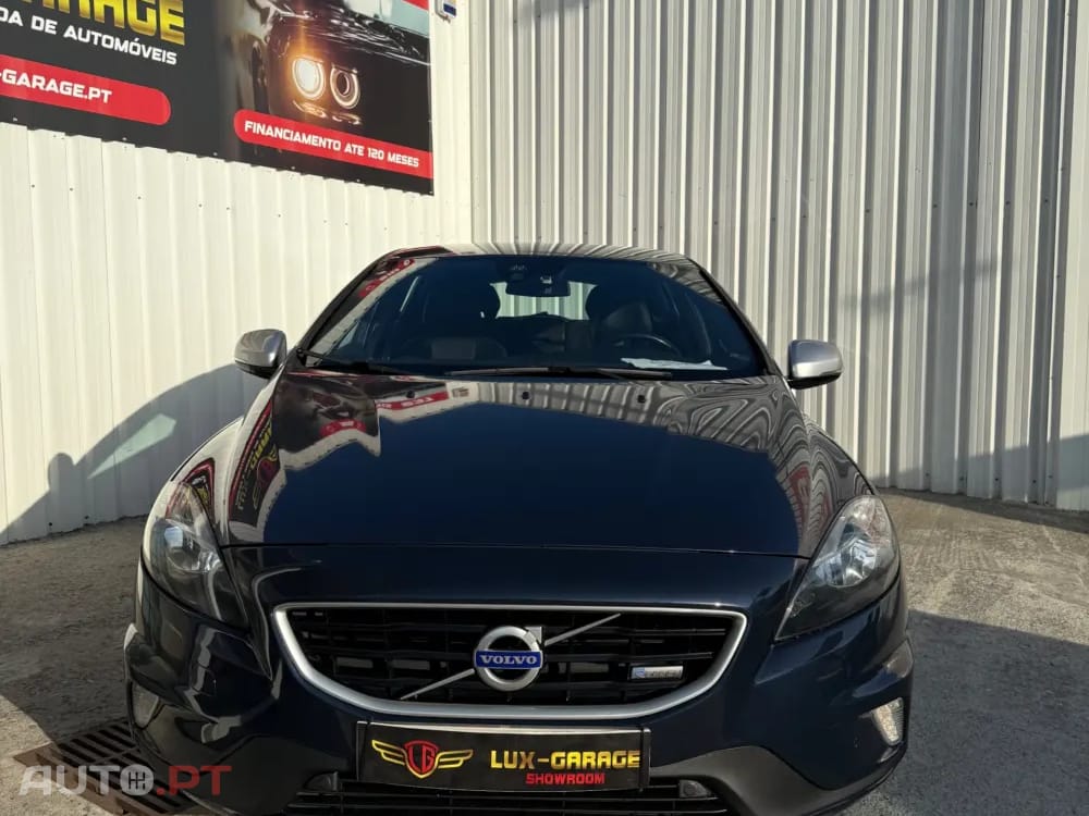 Volvo V40 1.6 D2 R-Design Momentum