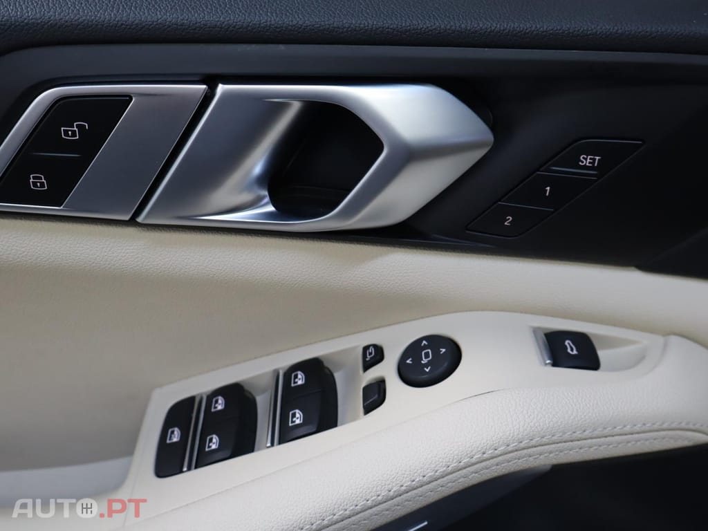 BMW X5 xDrive45e Auto