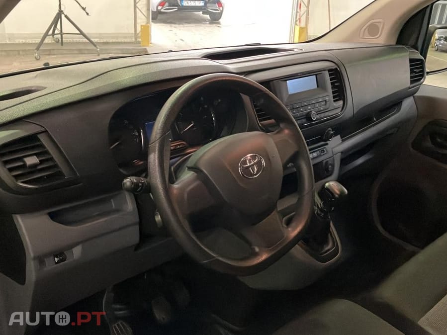 Toyota Proace Combi 1.5 D-4D Long Dynamic