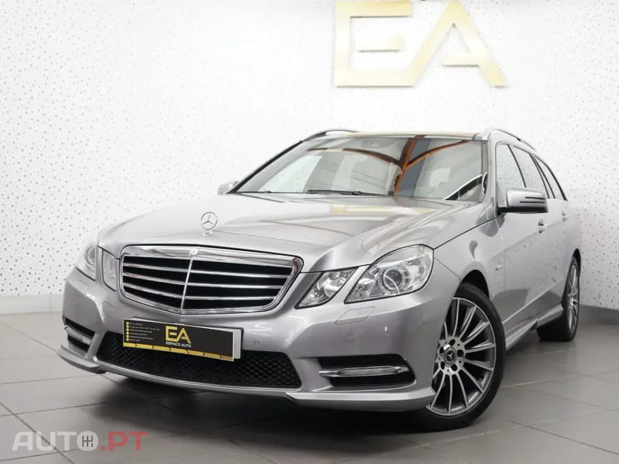 Mercedes-Benz E 220 CDi Avantgarde BlueEfficiency Auto