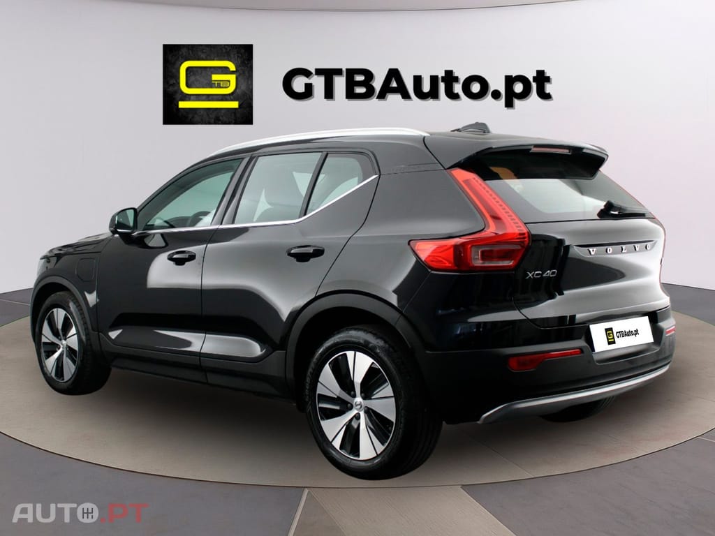 Volvo XC40 1.5 T2 MOMENTUM