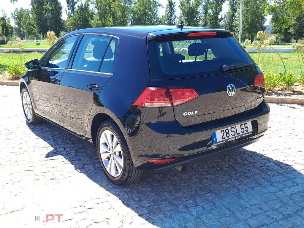 Volkswagen Golf 1.6 TDi BlueMotion Confortline