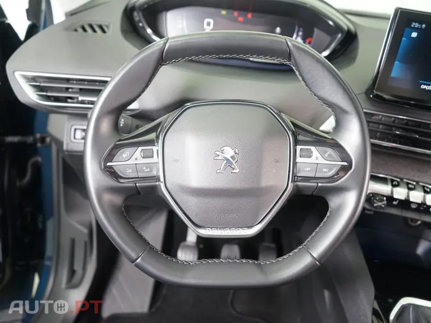 Peugeot 3008 1.5 BlueHDi Allure