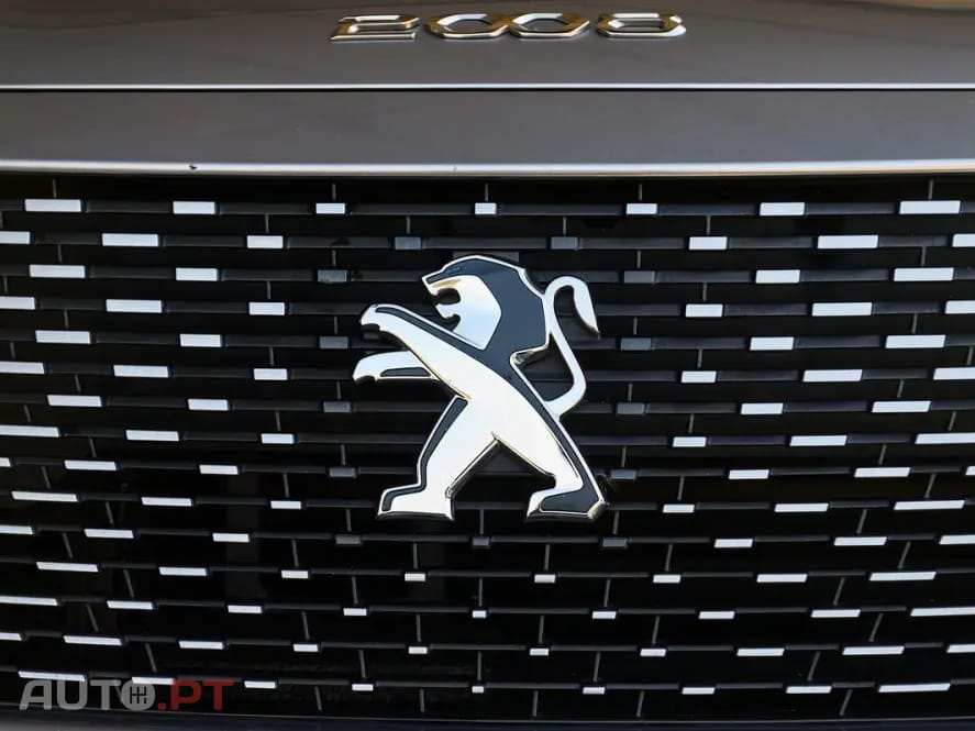 Peugeot E-2008 50 kWh GT Pack