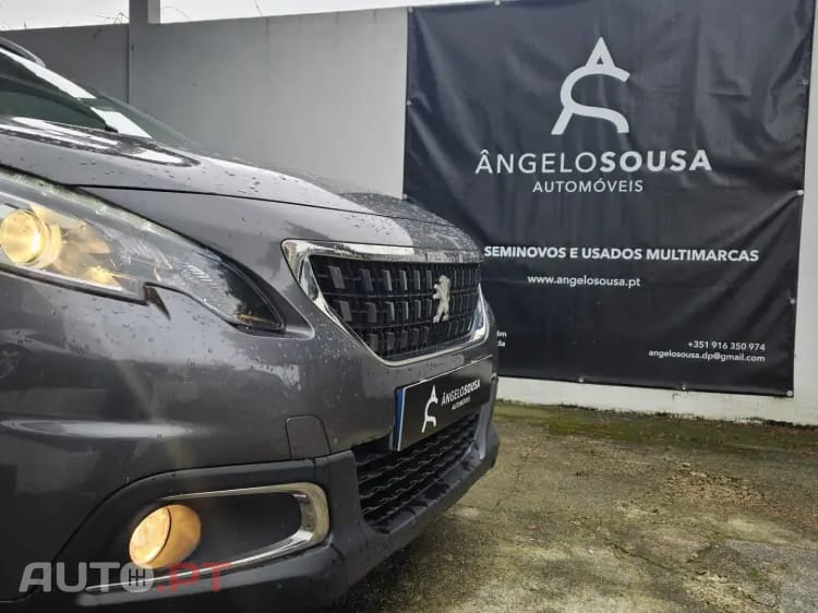 Peugeot 2008 1.2 PureTech Signature