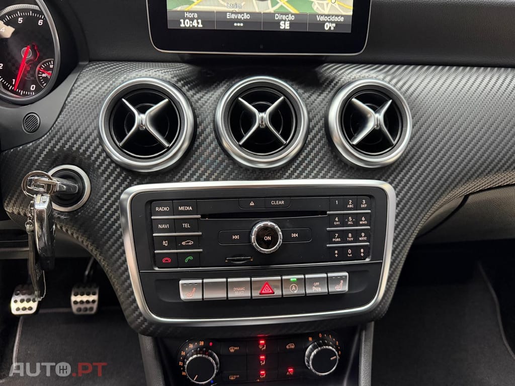 Mercedes-Benz A 180 AMG Line