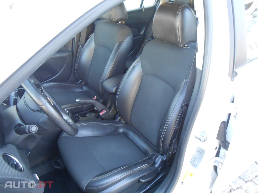 Chevrolet Cruze SW 1.7 VCDI LT