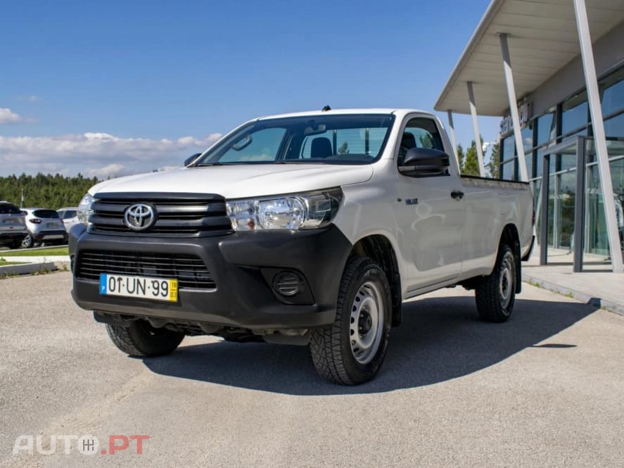 Toyota Hilux 2.4 D-4D 4X2